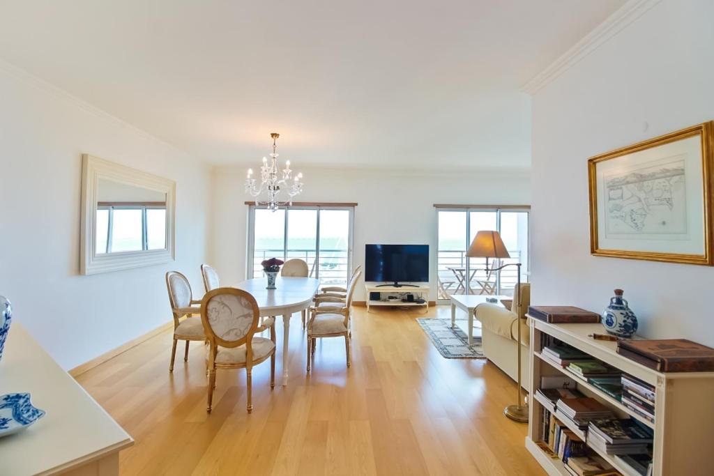 Haven In - Exquisite Floor With 7 Meters Balcony To The Largest Riverfront In